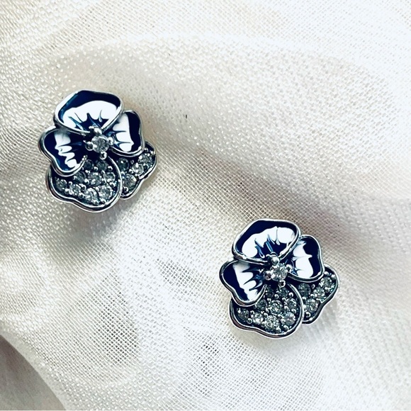 NWOT Sterling Silver 925 Two-Tone Blue Flowers Stud Earrings - Picture 4 of 14